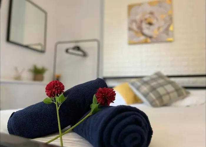 Room In Oxford Street